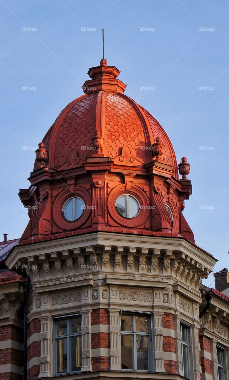 Dome in red