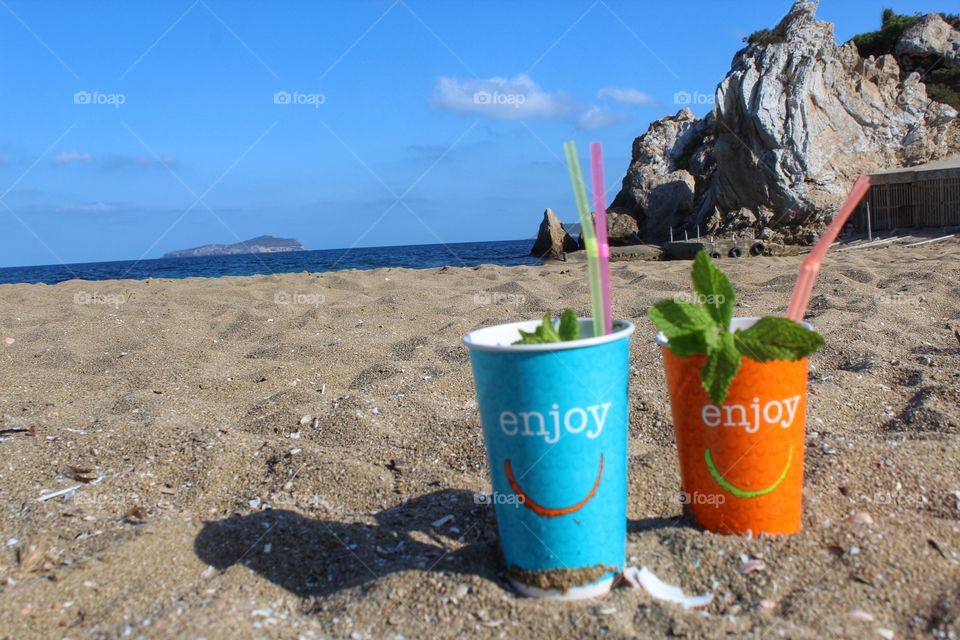 Mojitos on the beach
