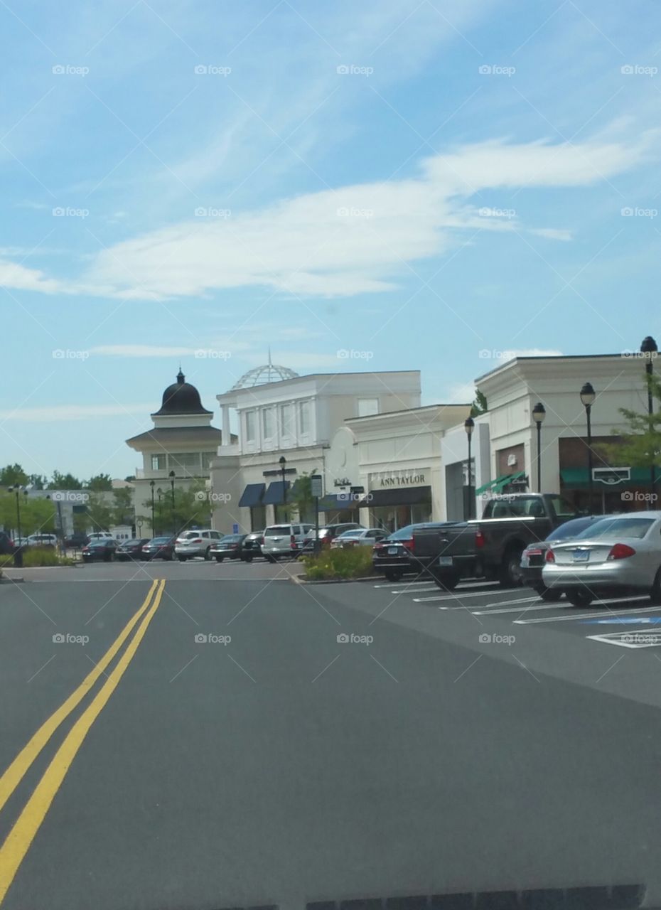 The Evergreen Walk, CT
Upscale stores