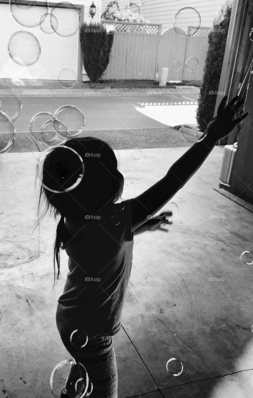 Bubbles black and white