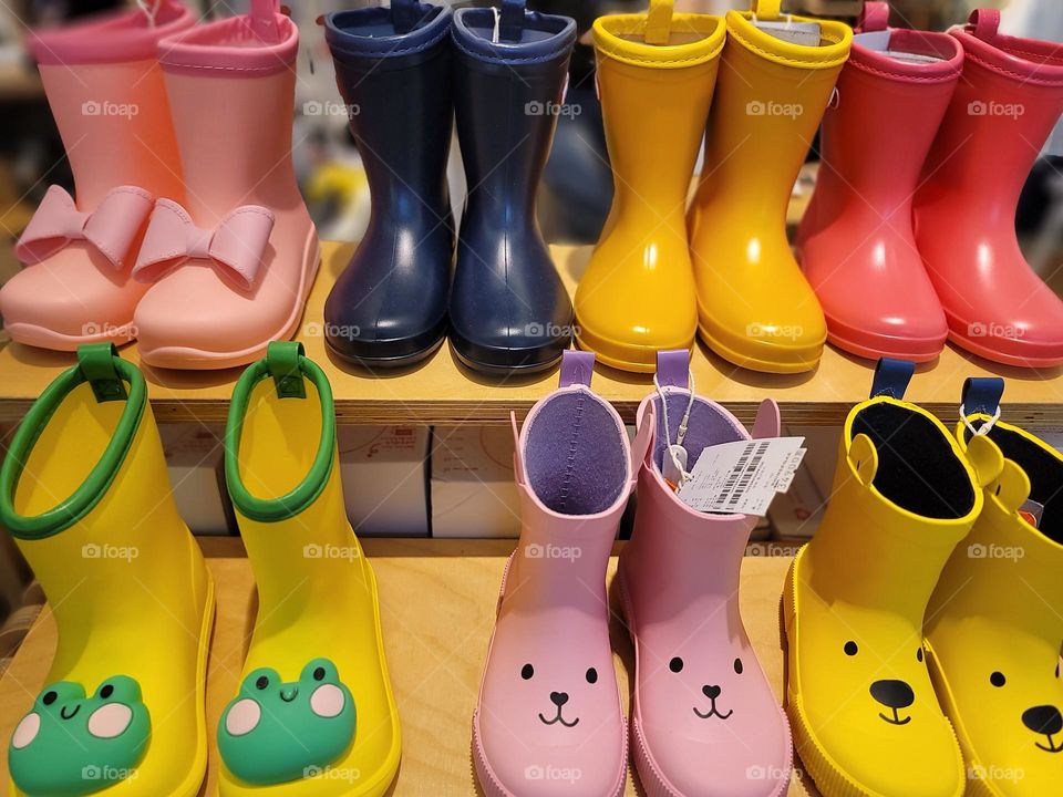 Wear the spring scenery on your body, and harvest beauty and strength from the colors.