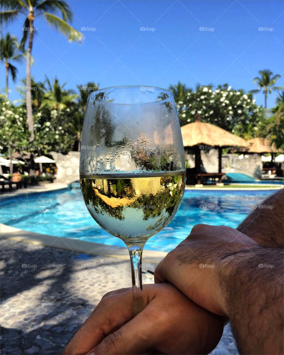 Wine/ beach/ luxury 
