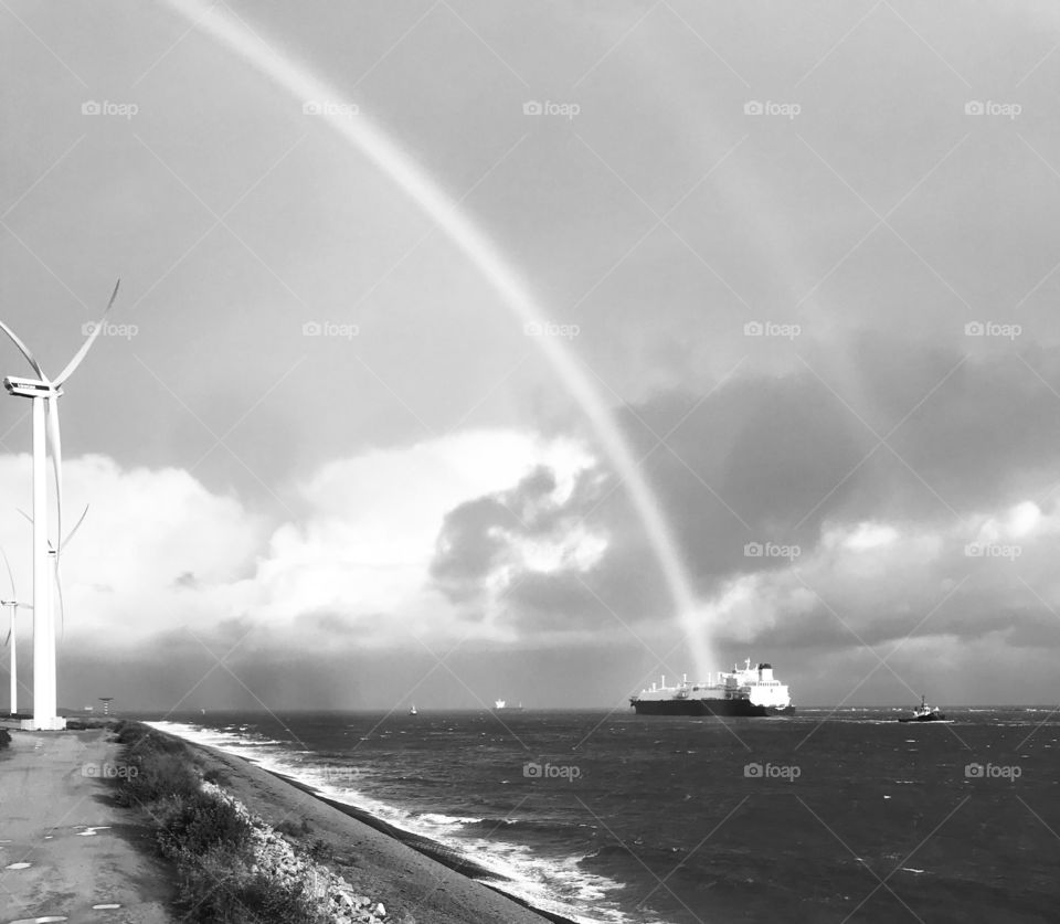 Sea rainbow windturbine 