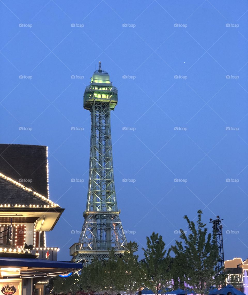 Eiffel Tower 