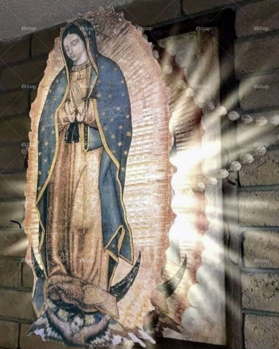 🙏 🇪🇸 Oh Maria, ruega por nosotros que recurrimos a ti.  Amén.  🇧🇷 Ó Maria, Nossa Senhora, rogai por nós que recorremos a vós. Amém. / 🇺🇸 O Mary, pray for us that we turn to you.  Amen. / 🇮🇹 O Madonna, prega per noi che ci rivolgiamo a te. Amen.