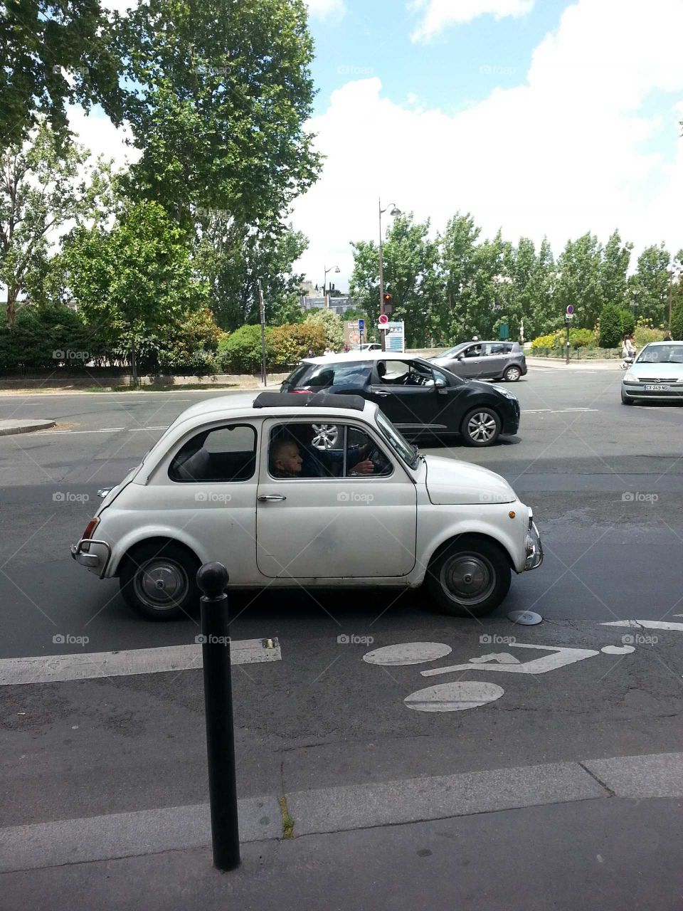 Little White Buggy in France 🇫🇷