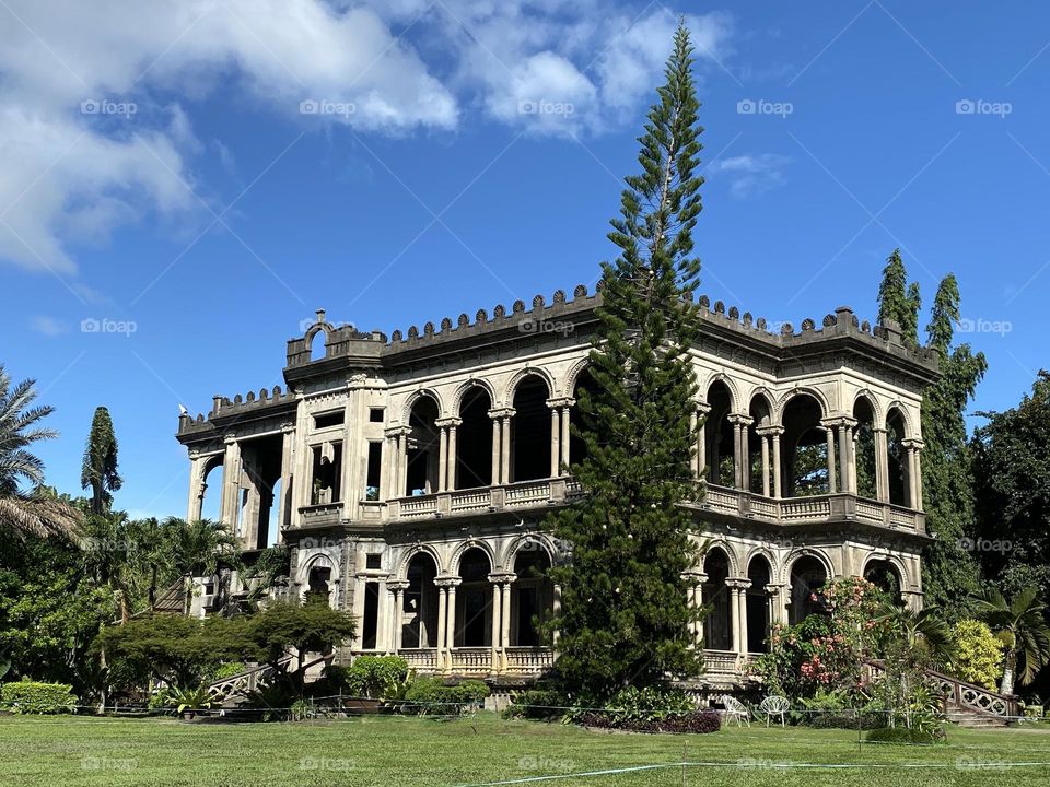 The Ruins, Ancient Architecture