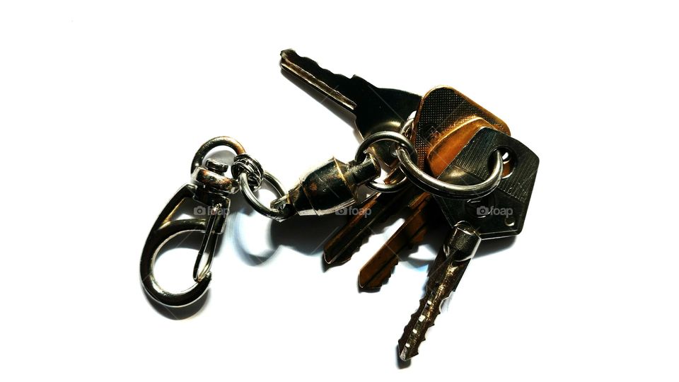 Jogo de chaves, chaveiro, de portas, fechaduras e cadeados. Segurança, residência...