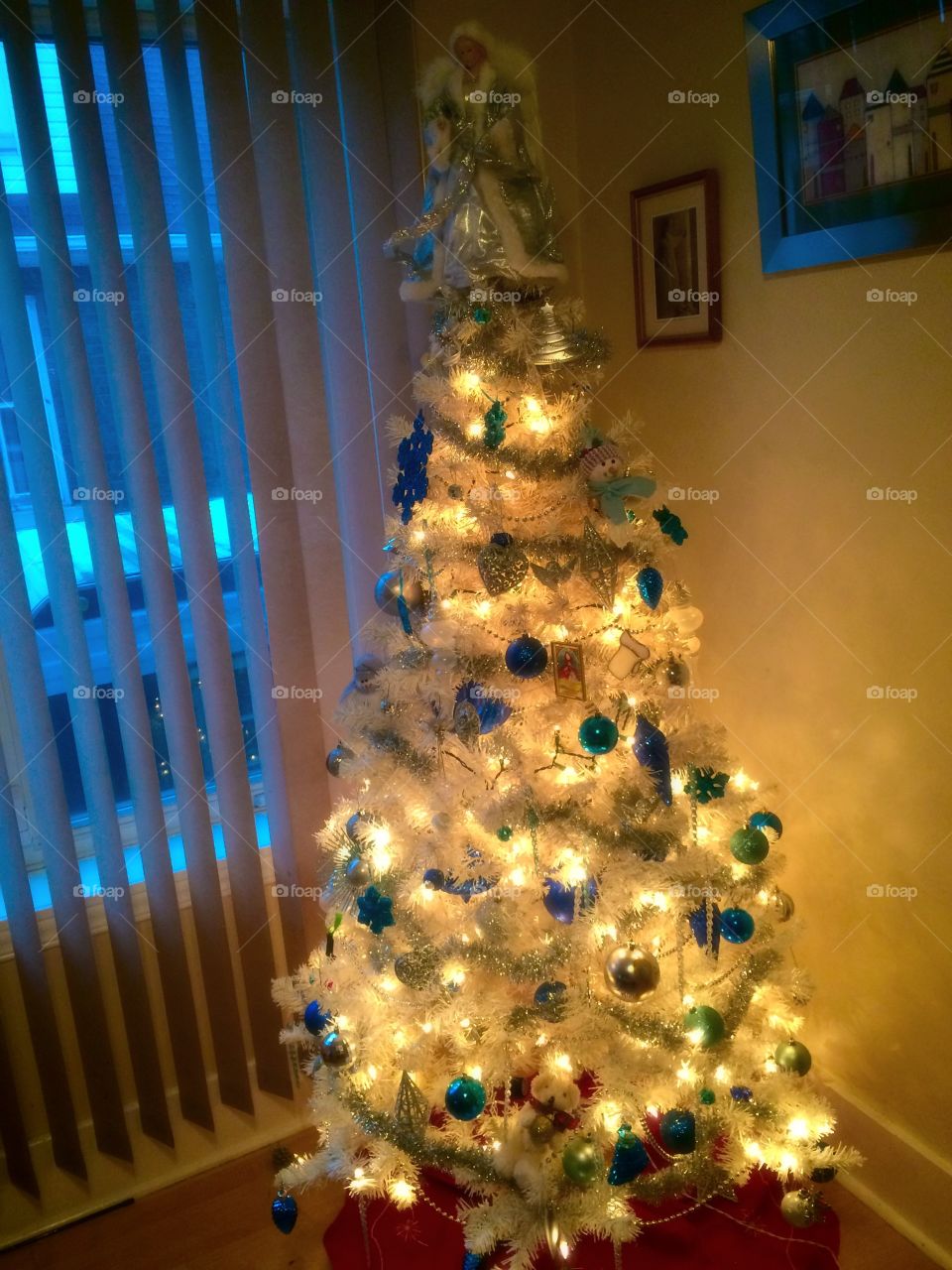 White Christmas tree 