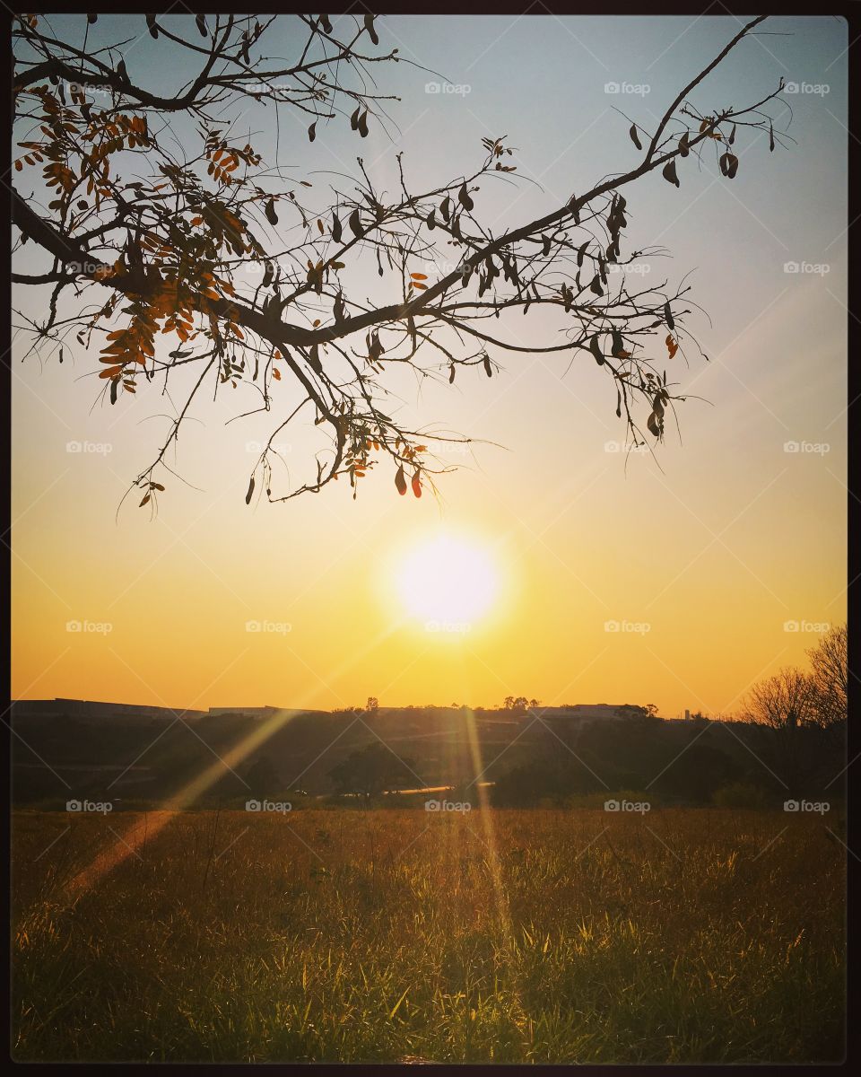 Amanhecer maravilhoso em Jundiaí. Vejam que sol incrível!