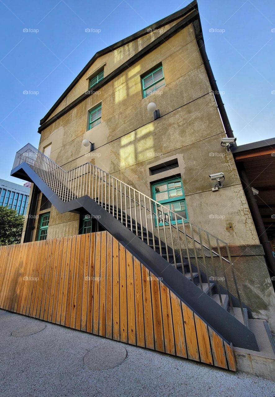 Chiayi Art Museum.It used to be the Tobacco and Alcohol Sales Bureau.Built in 1936 (Showa 11).Three-storey building in an eclectic style
Renovation of monuments