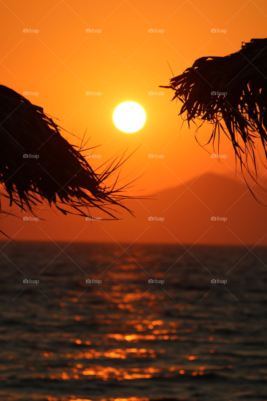 # sunset #sea #beach #summer #sun #happy hour