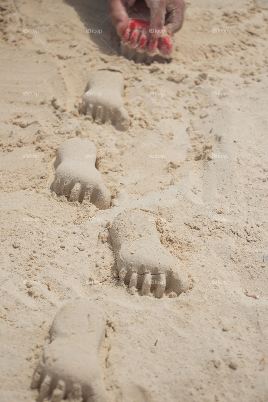 Foot shape of sand