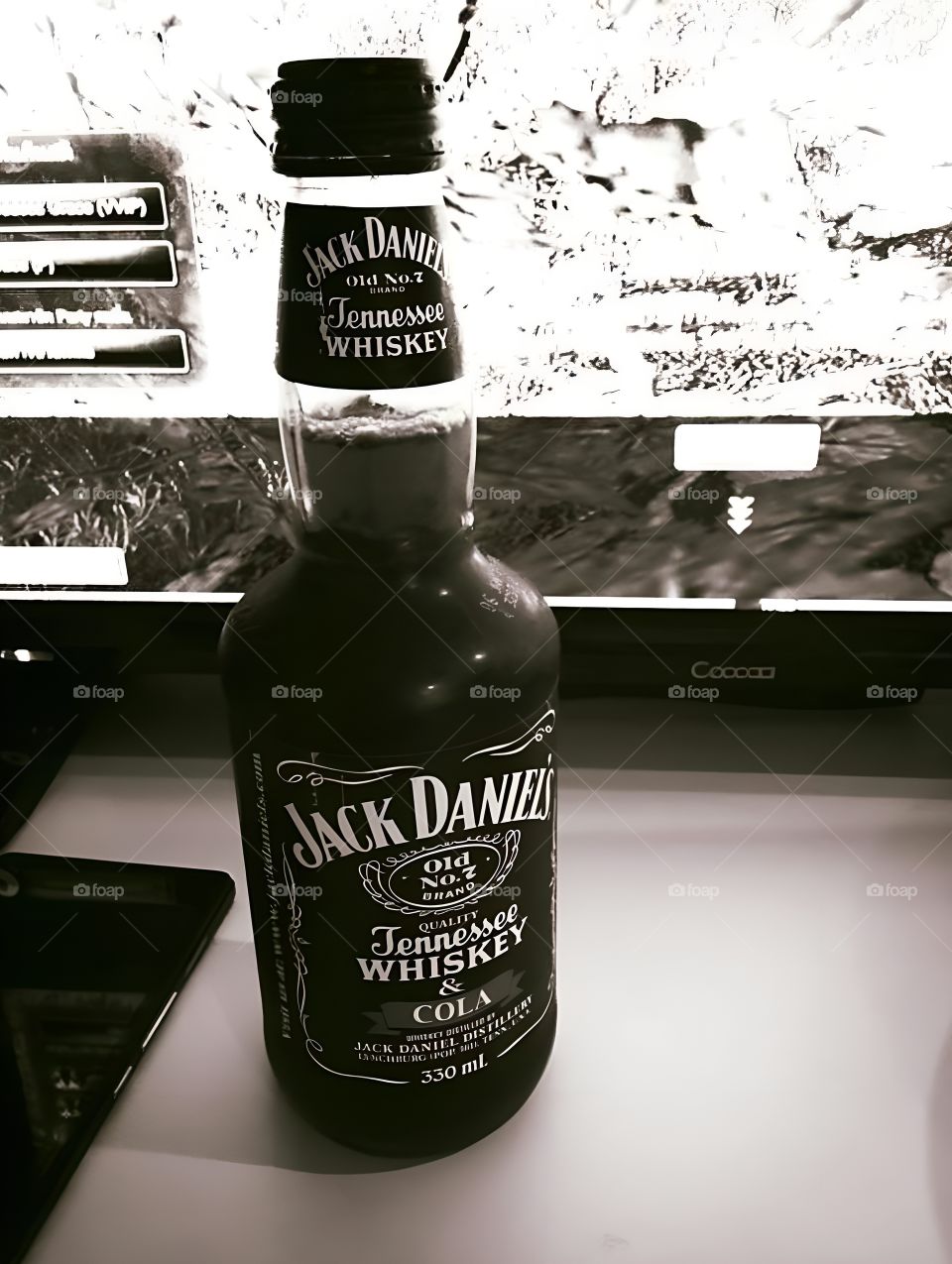 jack daniel whisky bottle