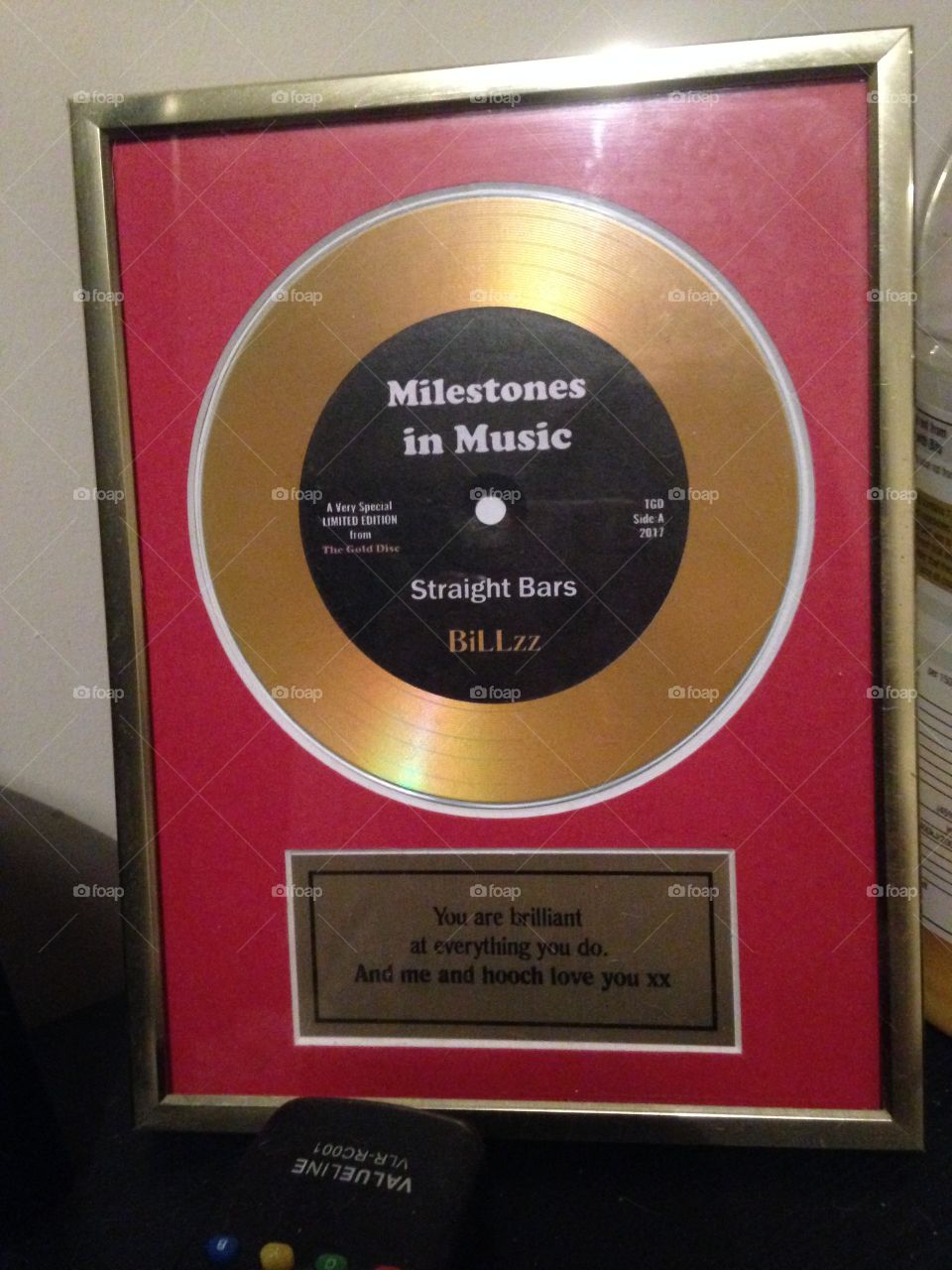 Gold record vine disc.