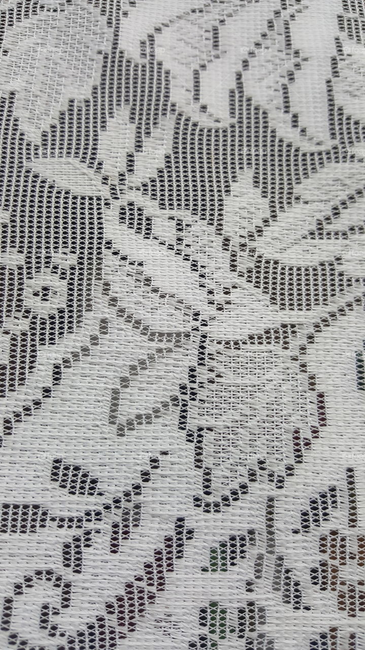 Rosebud and leaves in lace