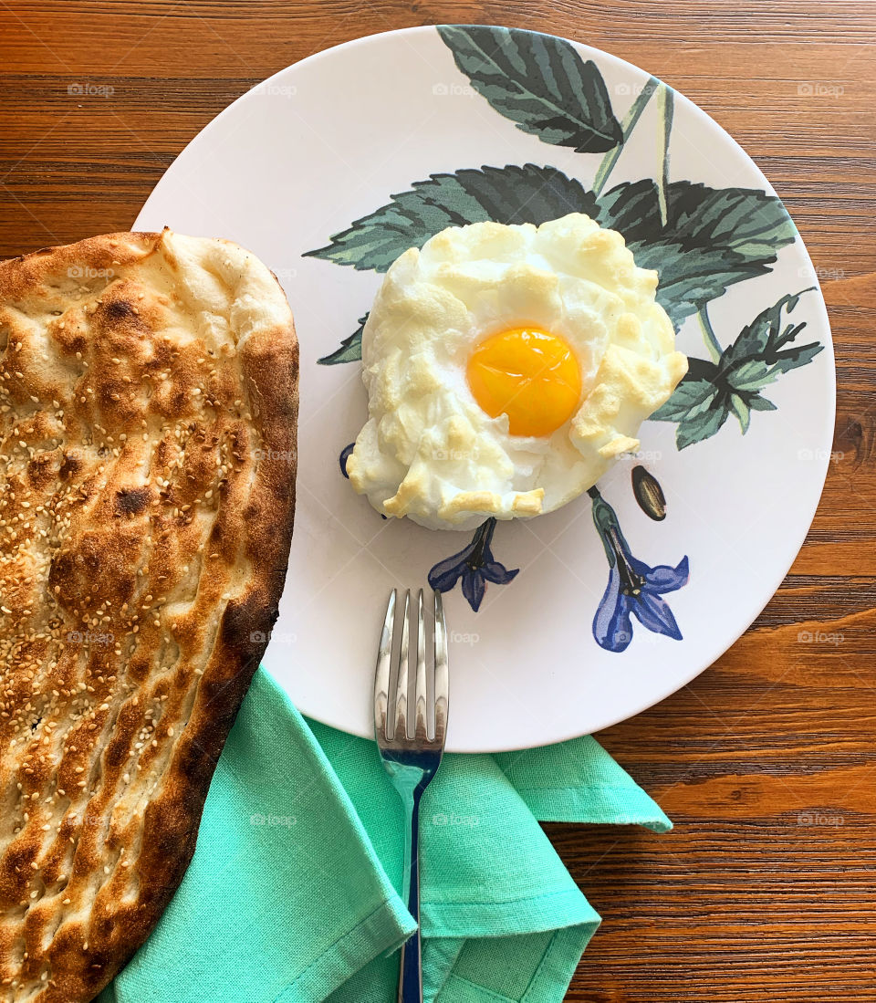 Cloud eggs