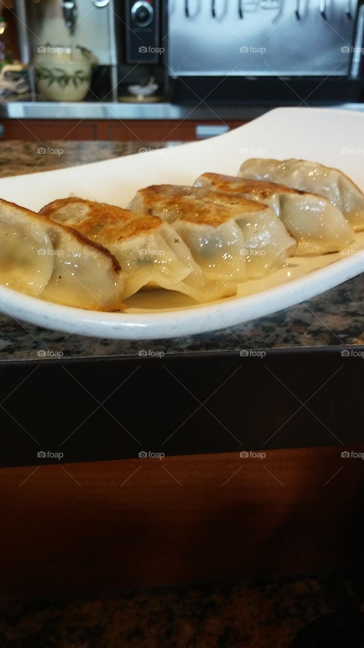 dining out, pot stickers
