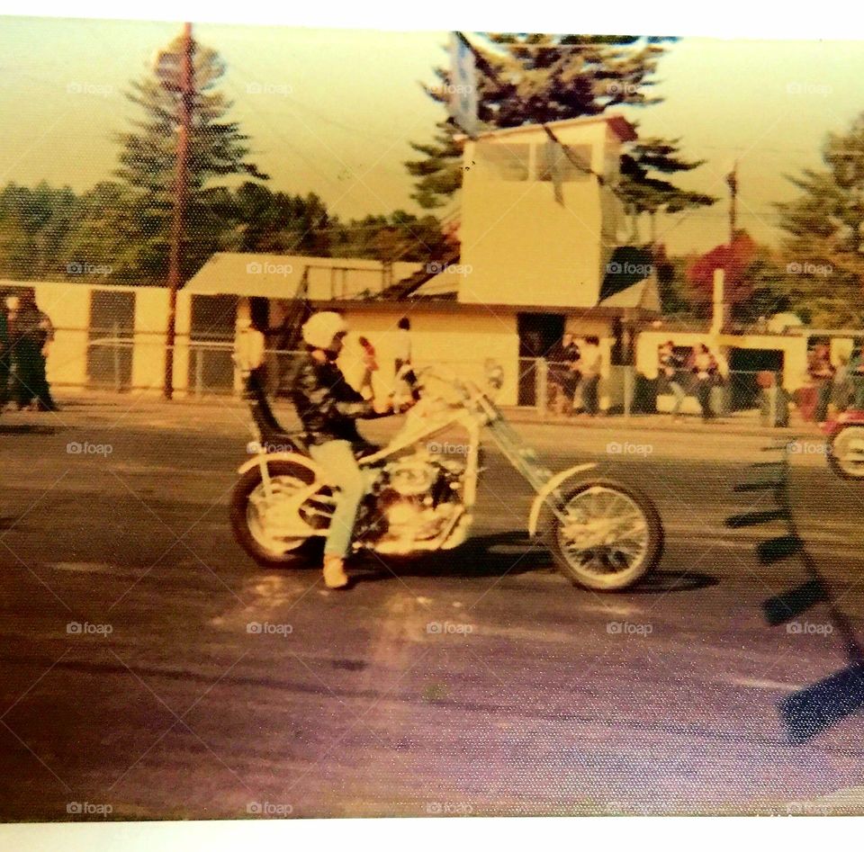 Vintage pic of a Chopper Harley Davidson at the Drag Strip Epping, New Hampshire USA🇺🇸