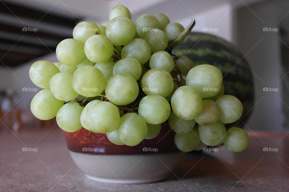 Grapes in the bowl 