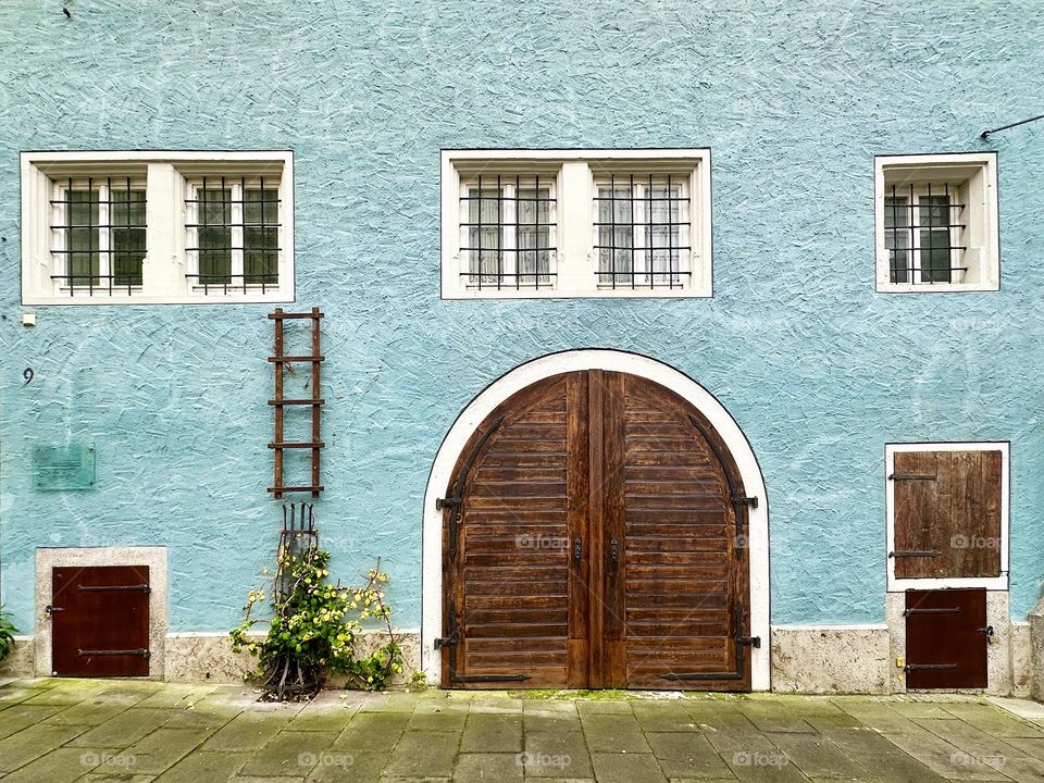 Bright and colorful boost travel 