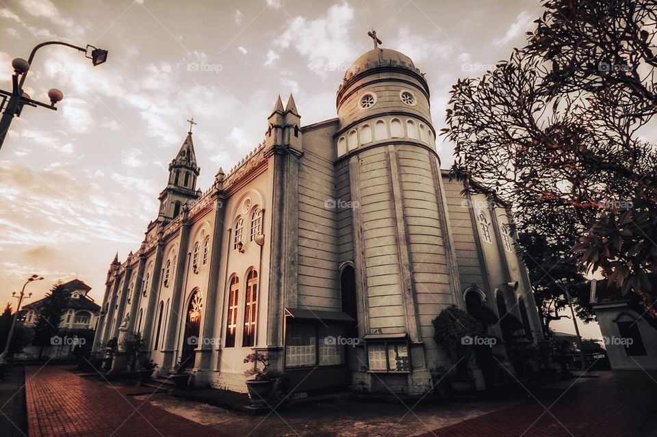 Hon Gai Church, Hanoi, Vietnam. Located on Dai Mountain, and was built in 1933 before being destroyed in 1967.in 1998, they restored it. The largest church in Quang Ninh province and it overlooks the entire city of halong.