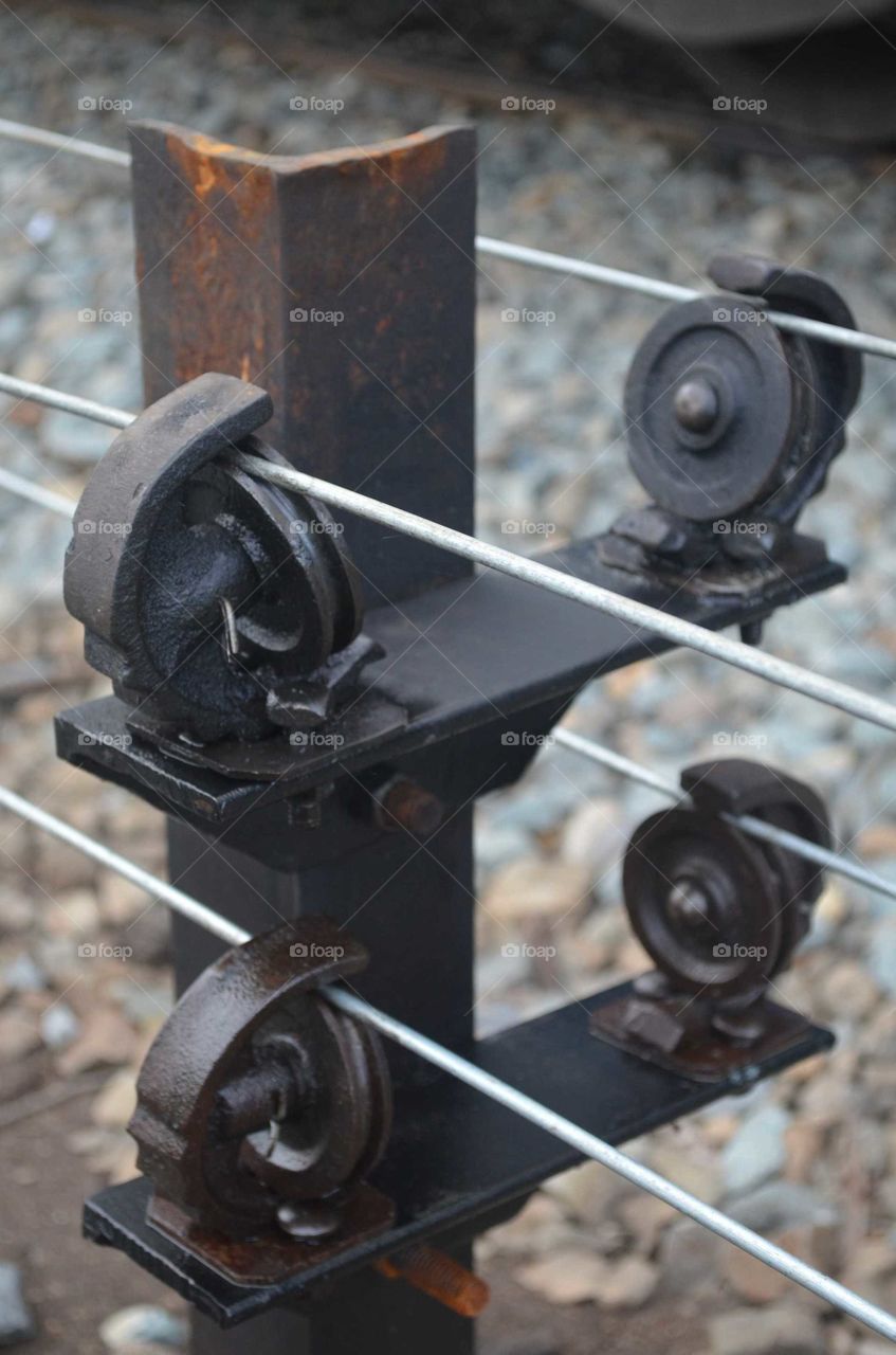 train signal cable