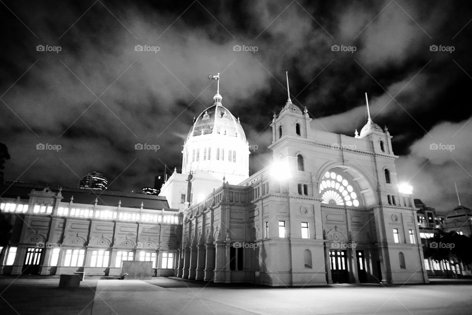 Melbourne museum. Melbourne museum by night
