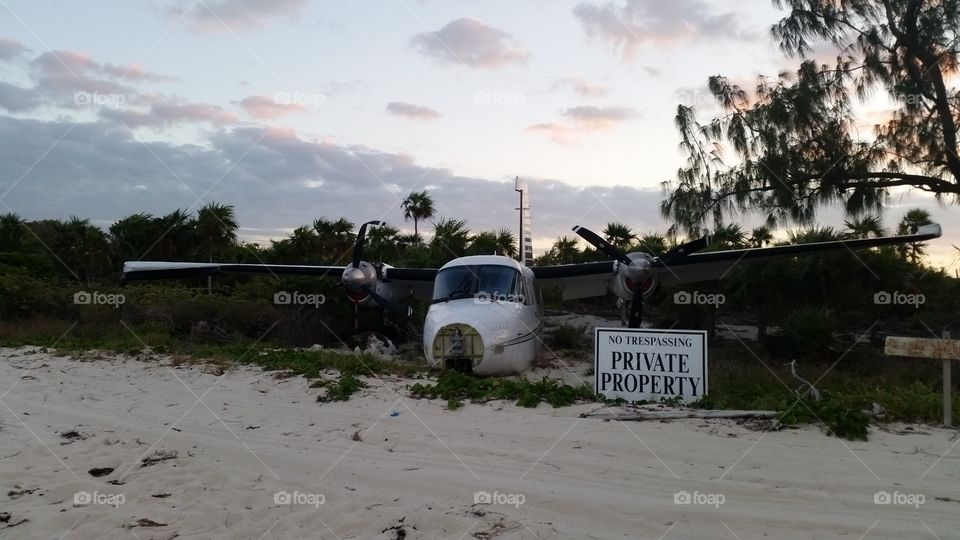 aircraft wreck in Bahamas