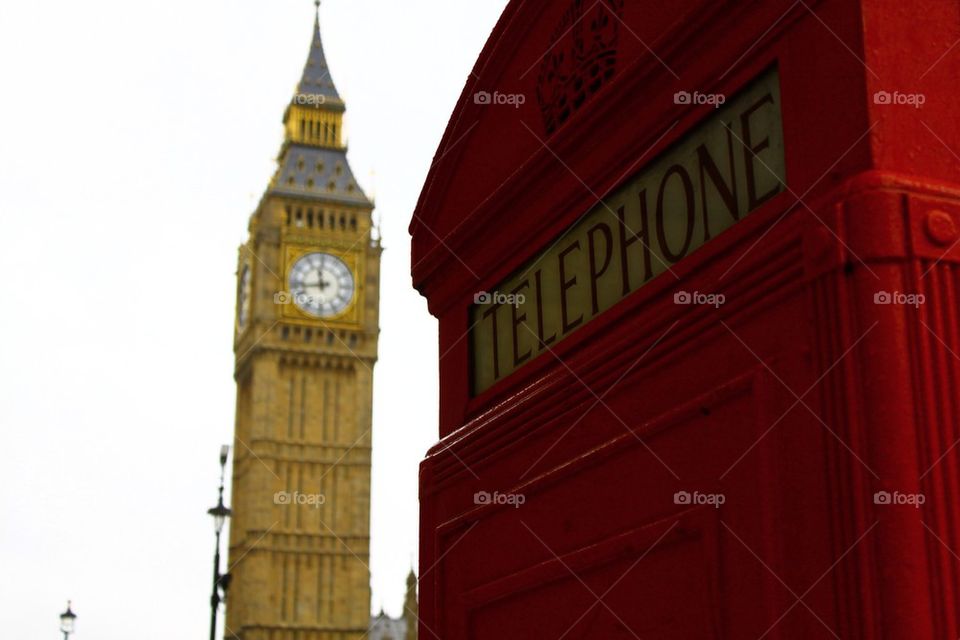 Making a call at 11 :45