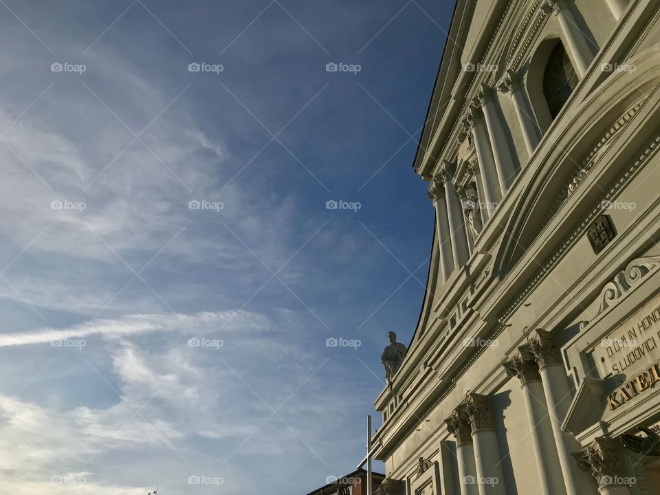 A blue sky in November 