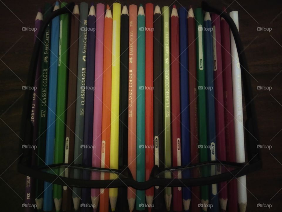 Colour pencil