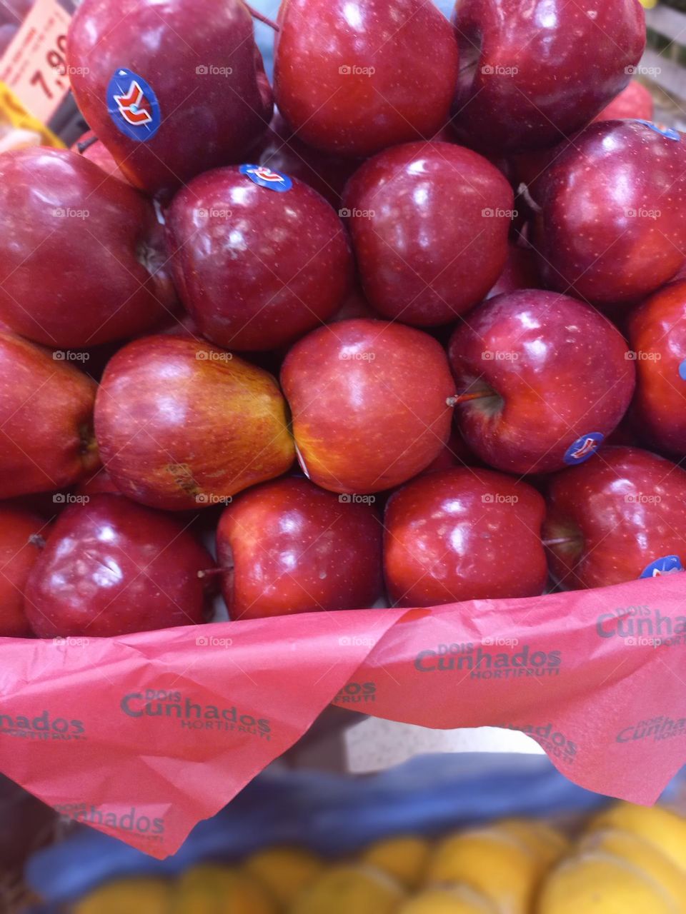 As maçãs contém poderosos nutrientes que estimulam o sistema imunológico. Possuem fibras  que ajudam a transportar resíduos para fora do corpo.