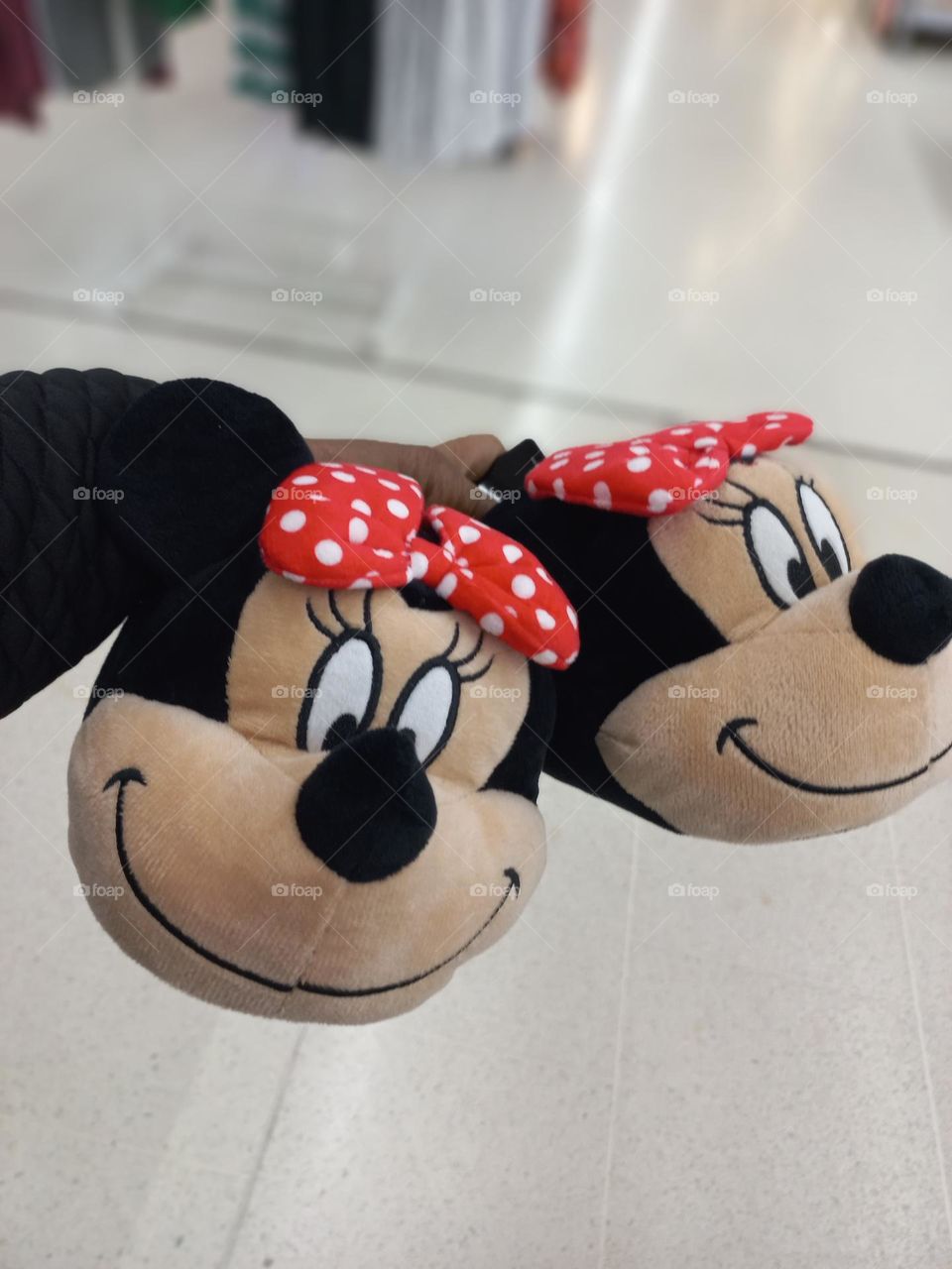 Pantufas infantil, são calçados agradáveis, de usar,  confeccionados  com beleza estilo, conforto, e delicadeza, que envolvem os pés com aconchego e maciez