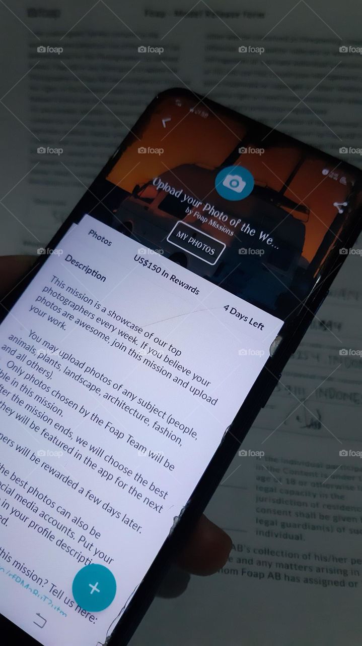 Show apps on smartphone screen