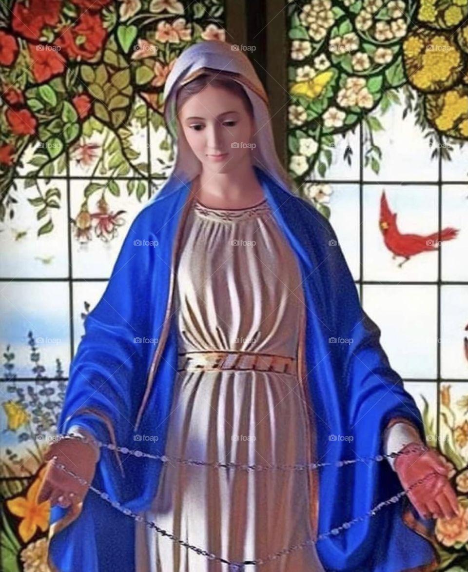 
🙏 🇪🇸 Oh Maria, ruega por nosotros que recurrimos a ti.  Amén.  🇧🇷 Ó Maria, Nossa Senhora, rogai por nós que recorremos a vós. Amém. / 🇺🇸 O Mary, pray for us that we turn to you.  Amen. / 🇮🇹 O Madonna, prega per noi che ci rivolgiamo a te. Amen. 
