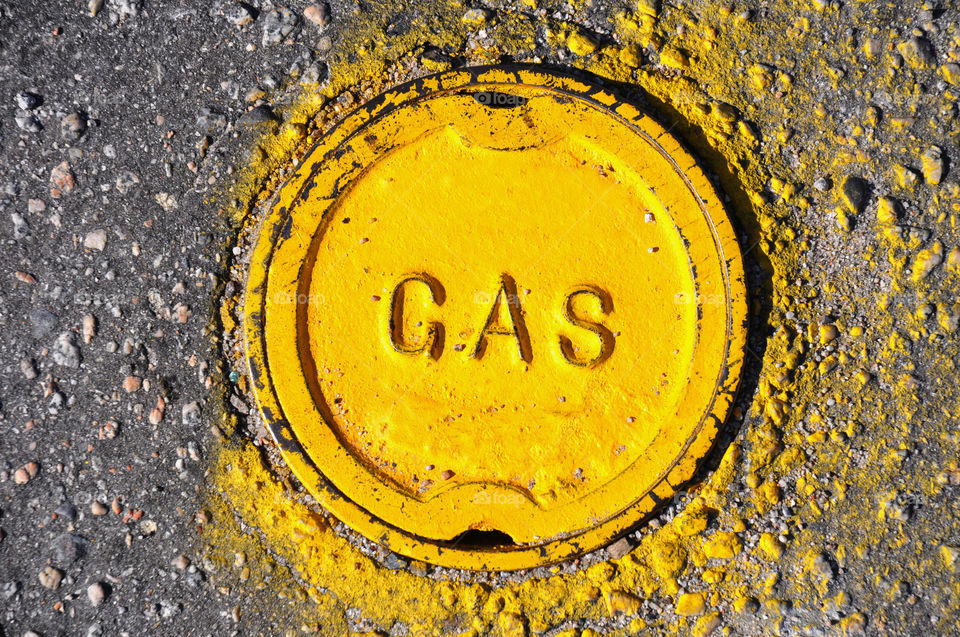 Gas main. 