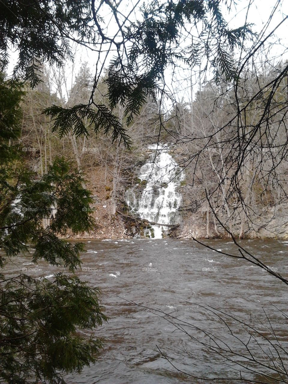Buttermilk Falls along the Salmon River