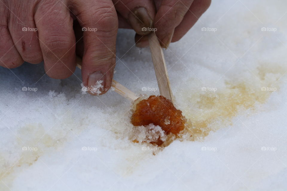 Making Canadian maple syrup candy (taffy)