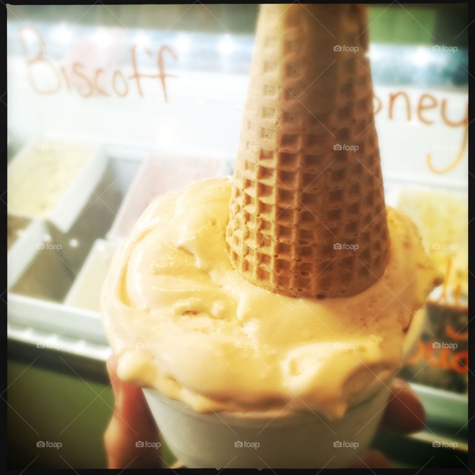 Ice cream / gelato hat 