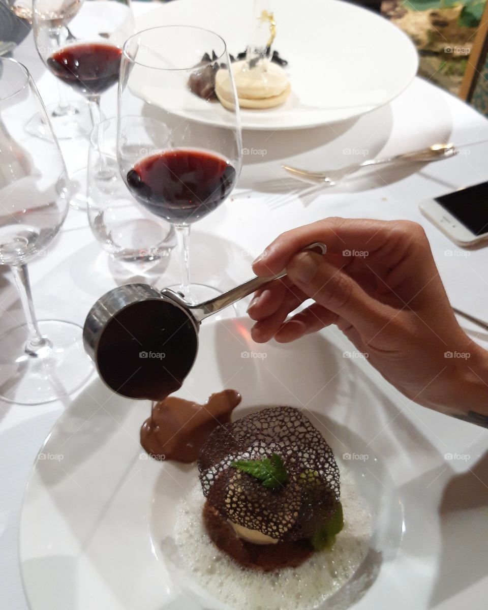 desser au chocolat a Bagnoles de l'orne