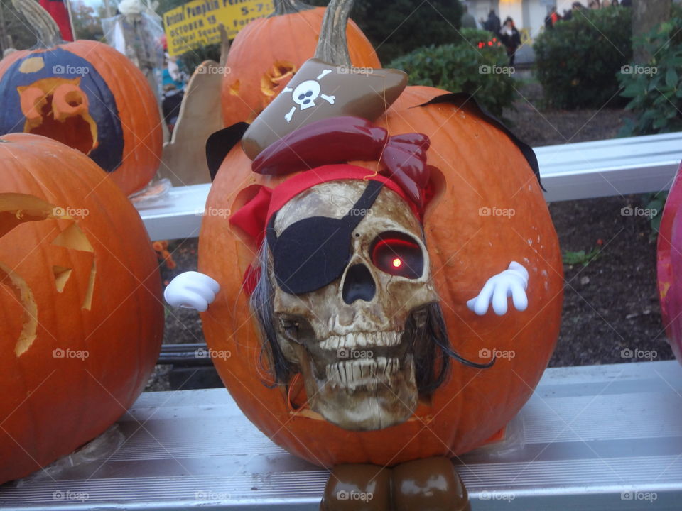 A pirate jack-o’-lantern