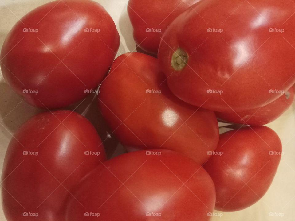 red tomatoes