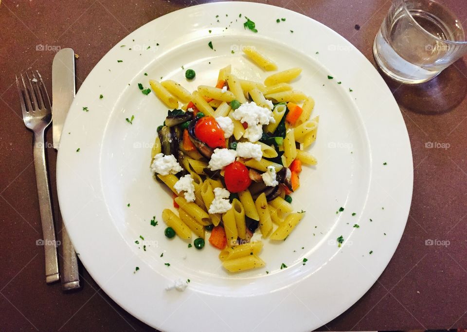 Lunch in Nove. Penne pasta with goat cheese and vegetables!