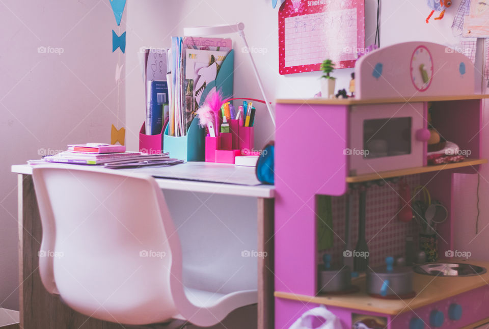 girl's room in pink colors