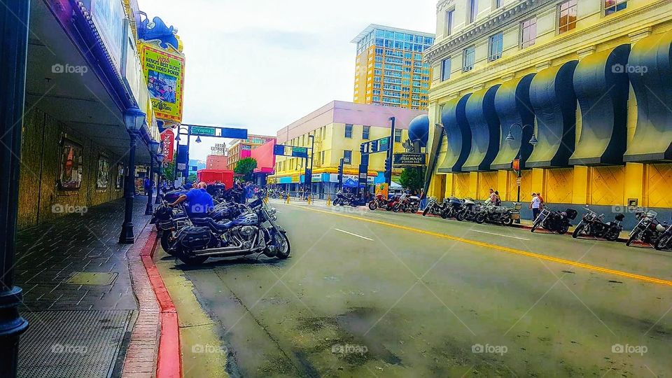 BIGGEST LITTLE CITY IN THE WORLD