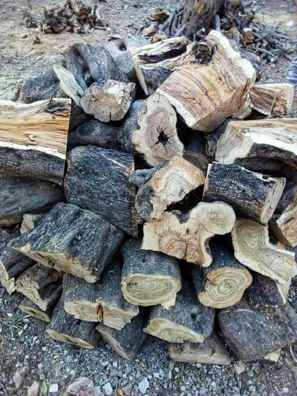 The stove wood for fire