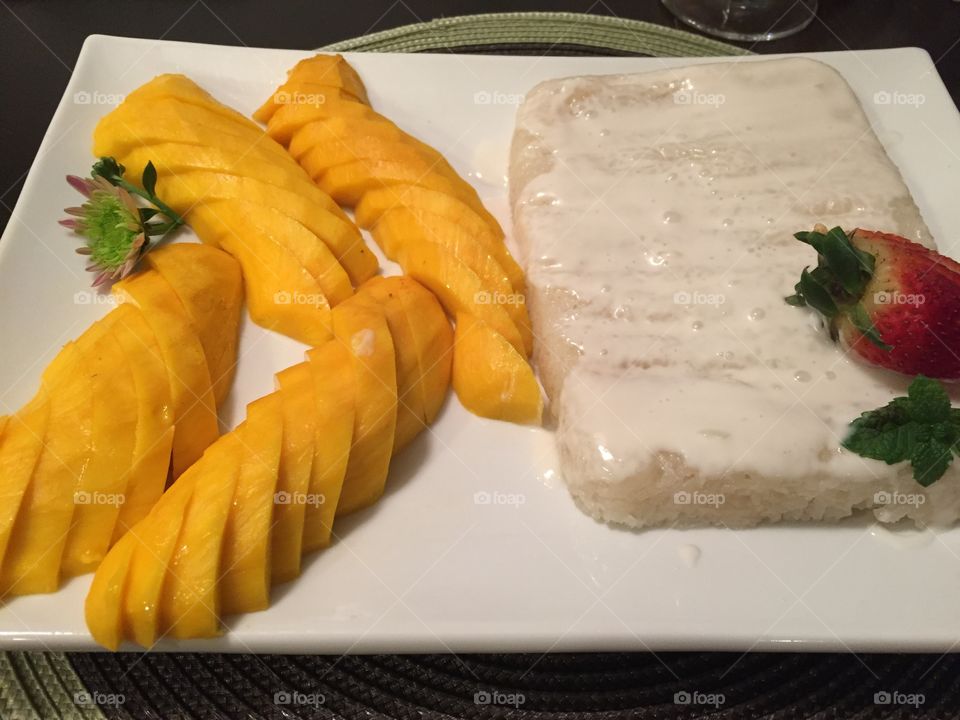 Thai mango sticky rice