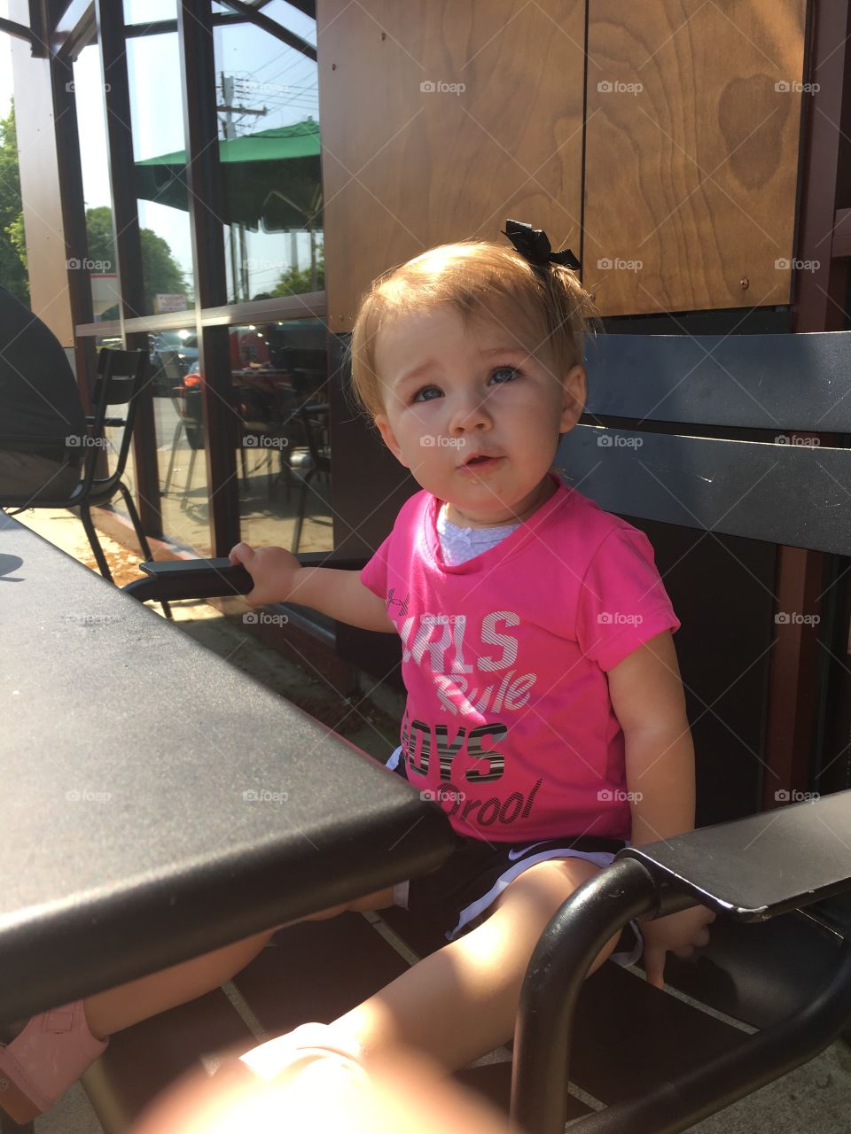 Many faces she can make 