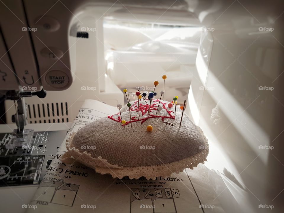 sewing machine and pins craft